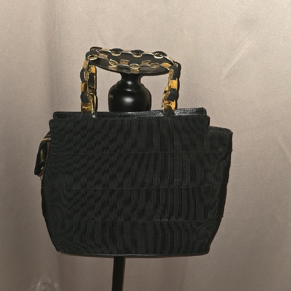 Salvatore Ferragamo Handbags - Salvatore Ferragamo Chain-Link Handle Bag